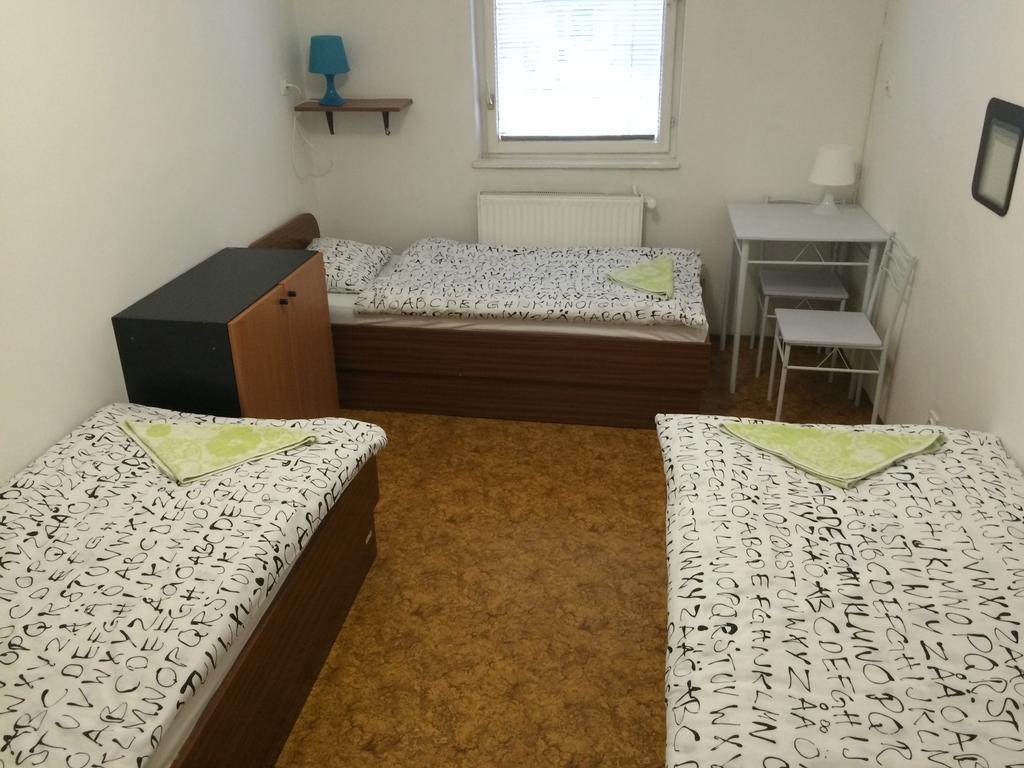 Simple Accommodation Vodmat Lublana Pokój zdjęcie